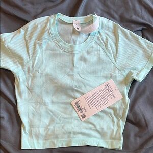 lululemon athletica swiftly tech cropped short sleeve